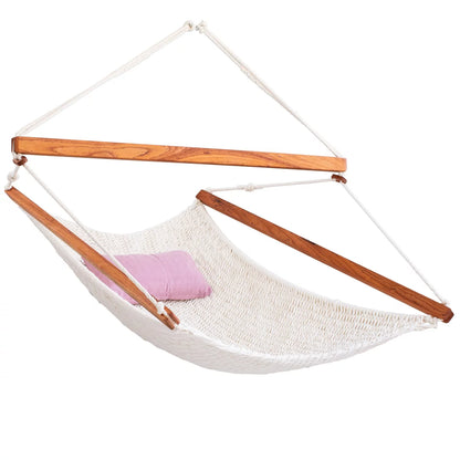 Schwebesessel FLYING CARPET mit Spreizhölzern aus Roter Zeder und Netz aus Bio-Baumwolle