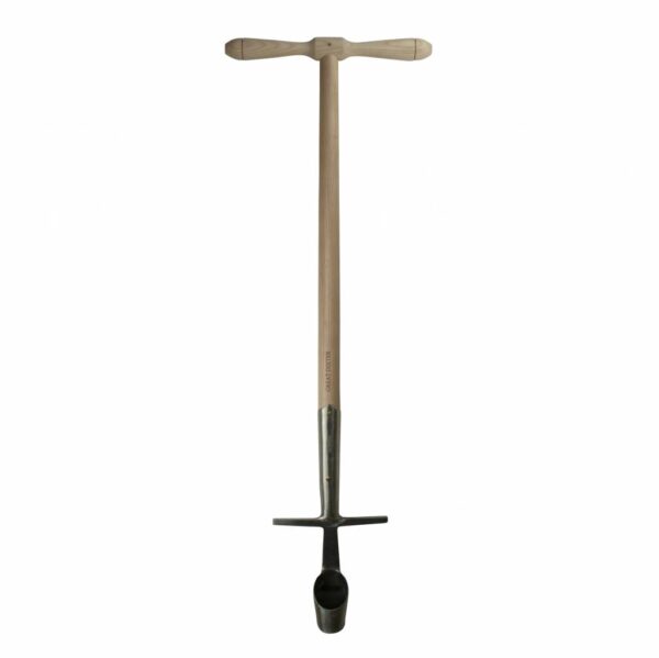 Sneeboer Great Dixter Blumenzwiebelpflanzer aus rostfreiem Edelstahl mit Eschenholzstiel, ca. 100 cm lang, handgeschmiedet nach historischem Vorbild
