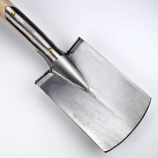 Sneeboer Vintage Border Spade Limited Edition mit 15 cm Edelstahlklinge und 90 cm Eschenholzgriff, Gesamtlänge 110 cm
